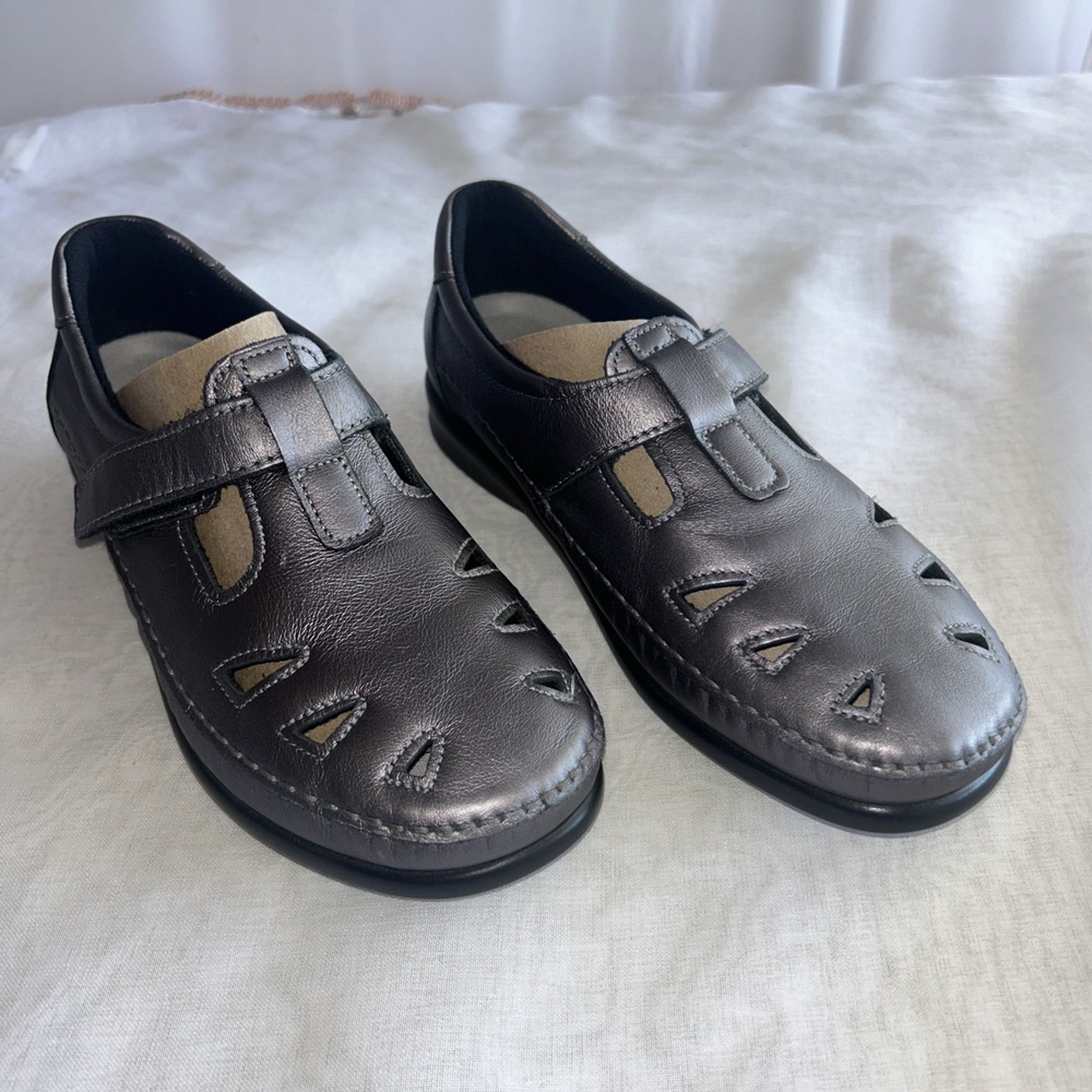 SAS Roamer Tripad Comfort Mary Jane Silver Leather Women's Shoes 7 W Santolina